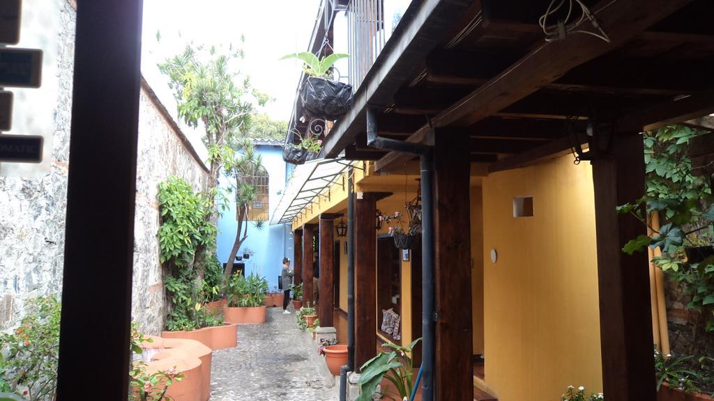 Chez Juanca Hotel Cafe Antigua Exterior foto